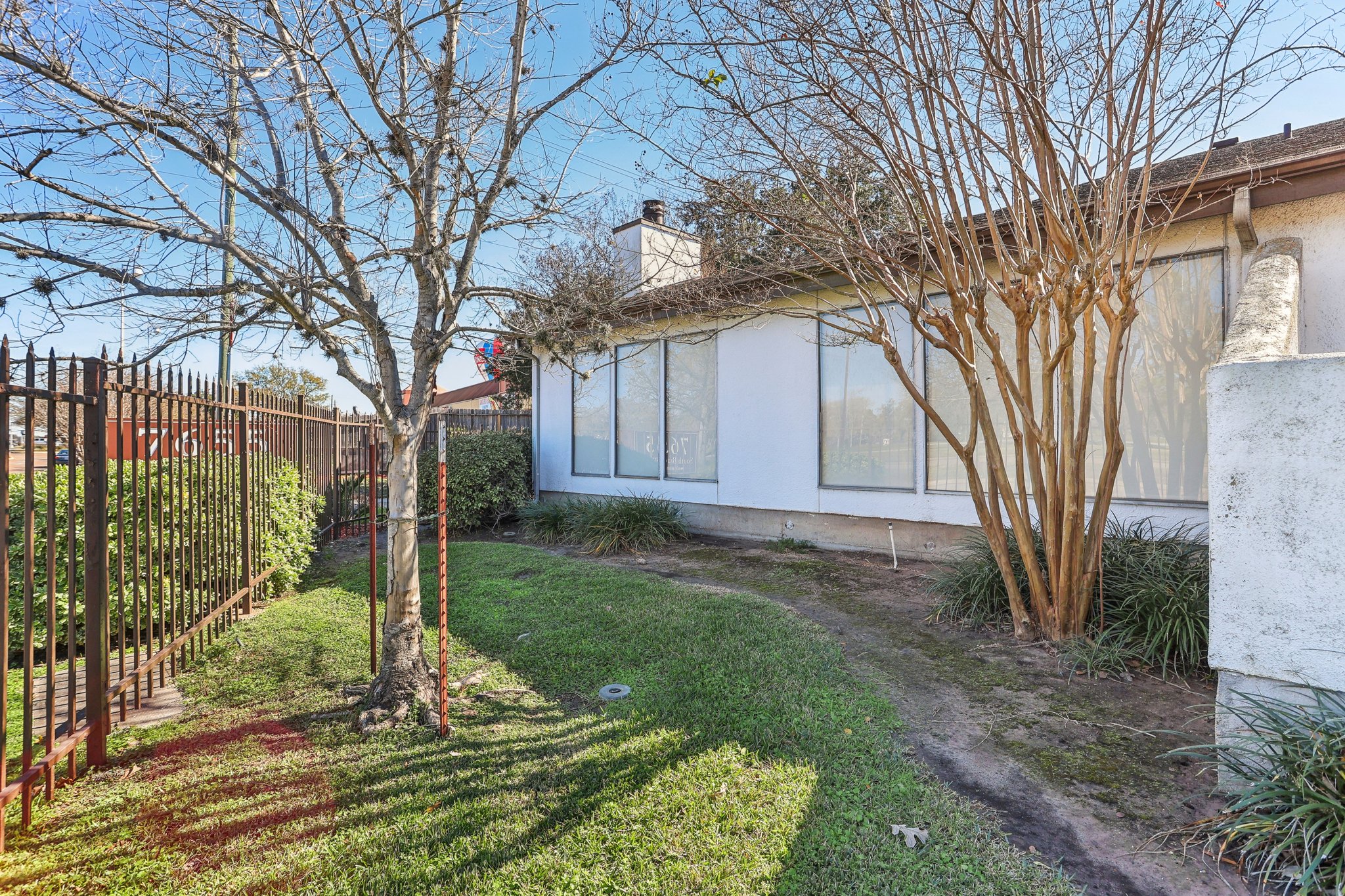 S Braeswood Blvd 51-035.jpg