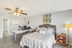 S Braeswood Blvd 51-024.jpg
