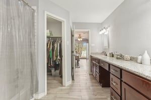 S Braeswood Blvd 51-026.jpg