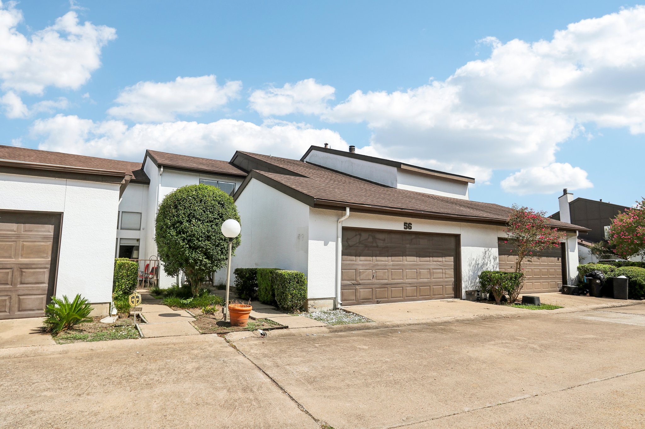 S Braeswood Blvd 56-002.jpg