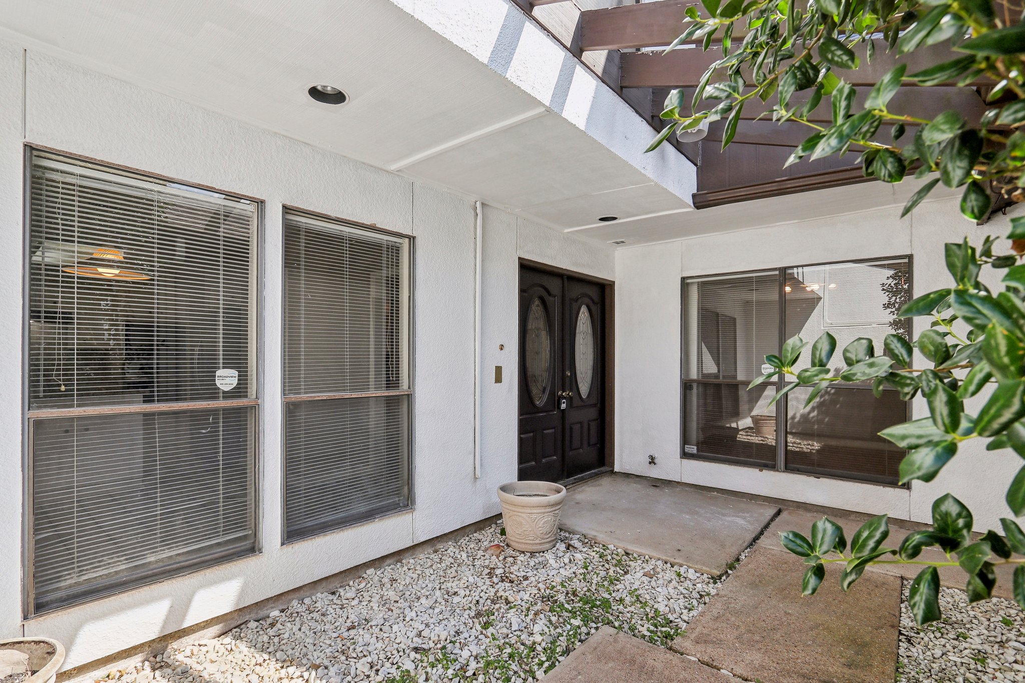 S Braeswood Blvd 56-006.jpg