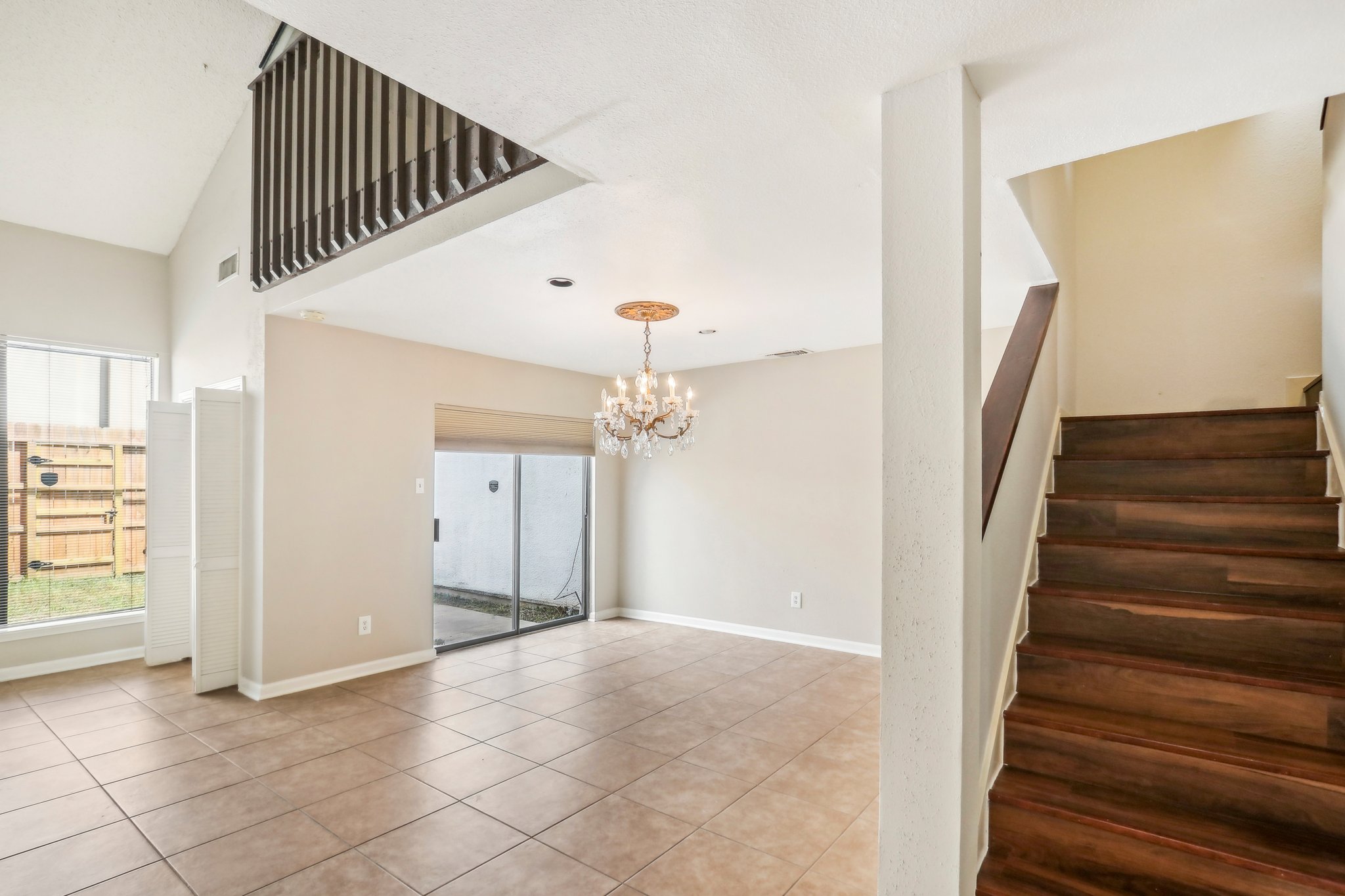 S Braeswood Blvd 56-009.jpg