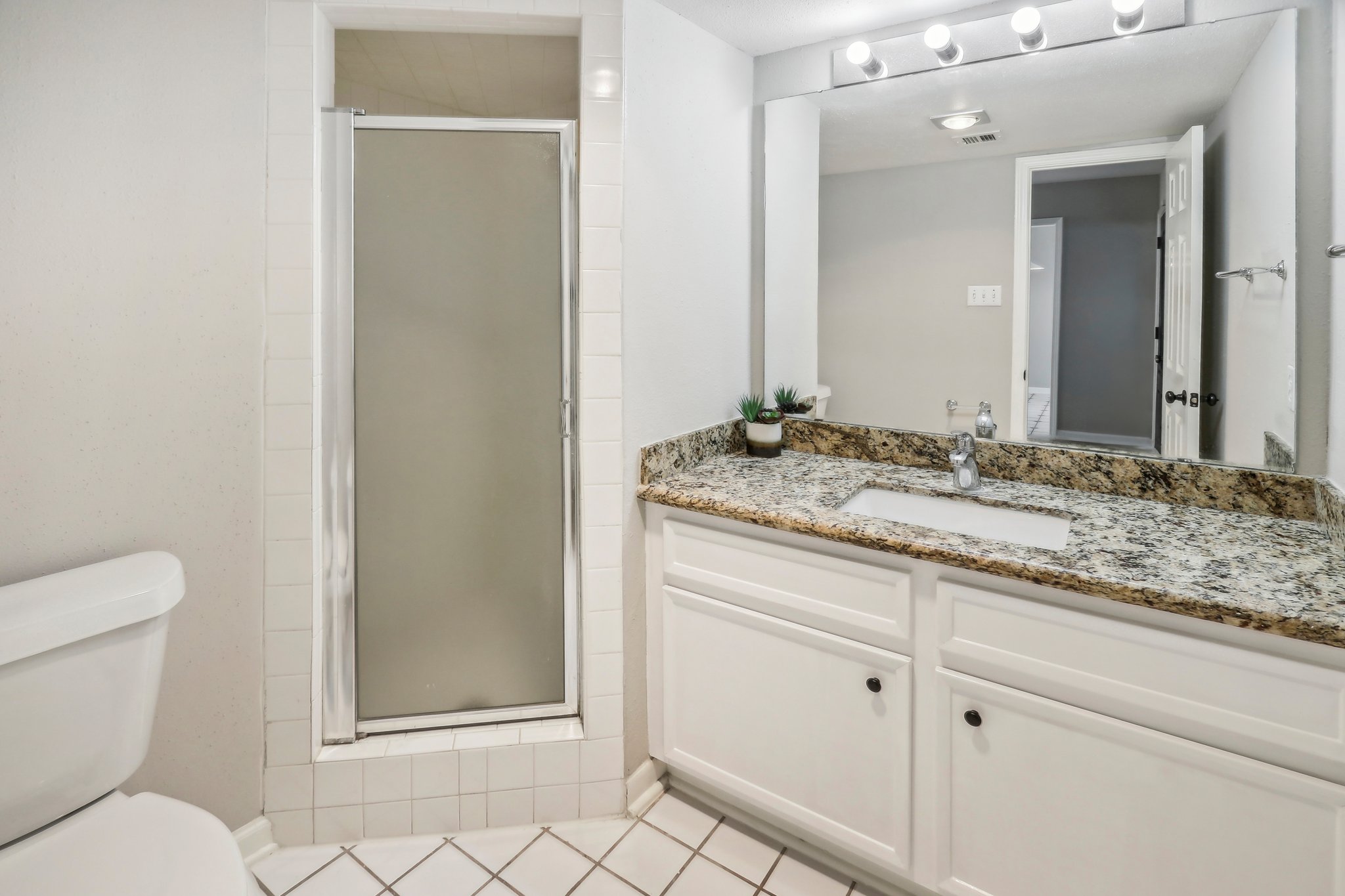 S Braeswood Blvd 56-027.jpg