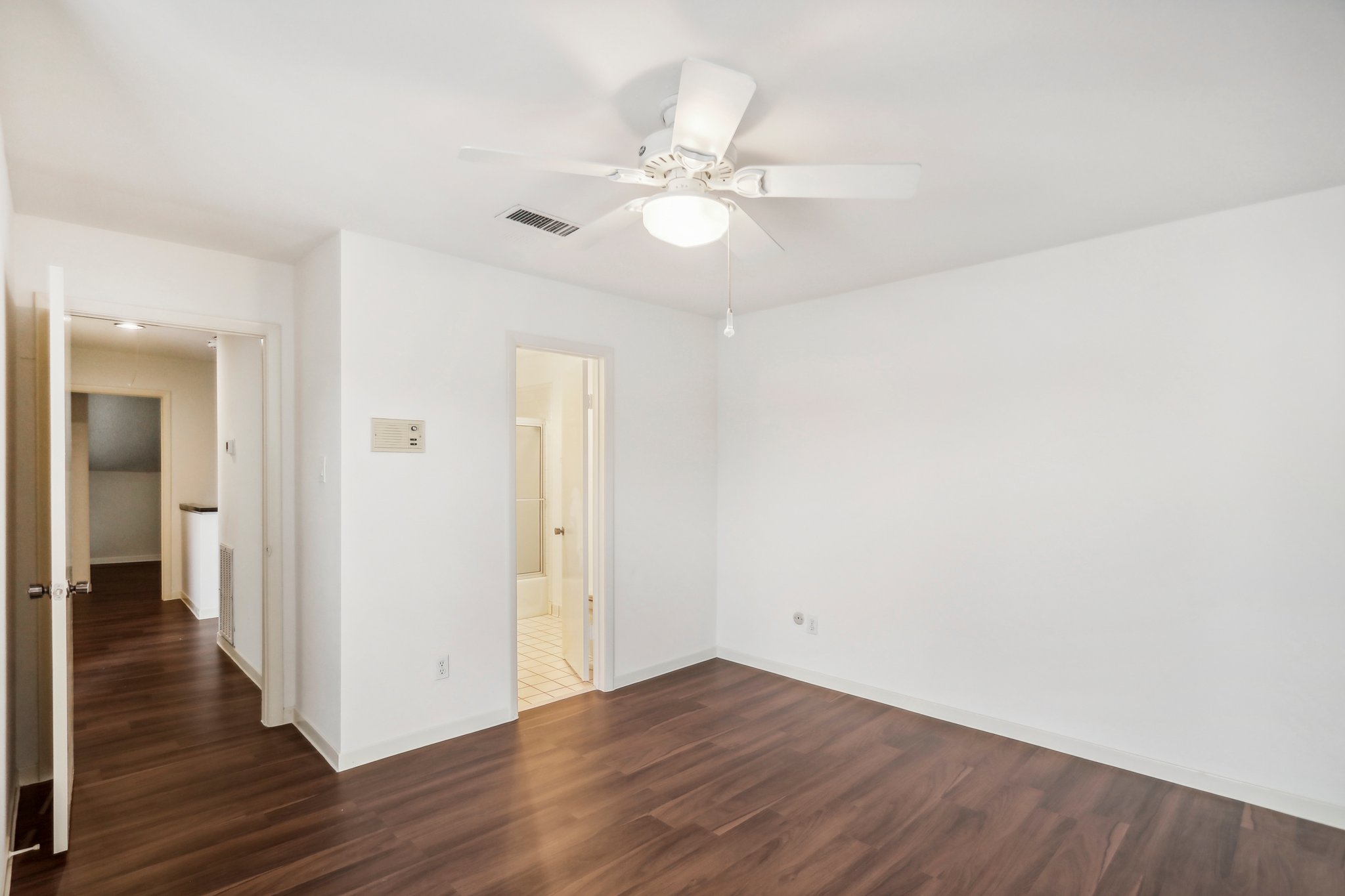 S Braeswood Blvd 56-034.jpg