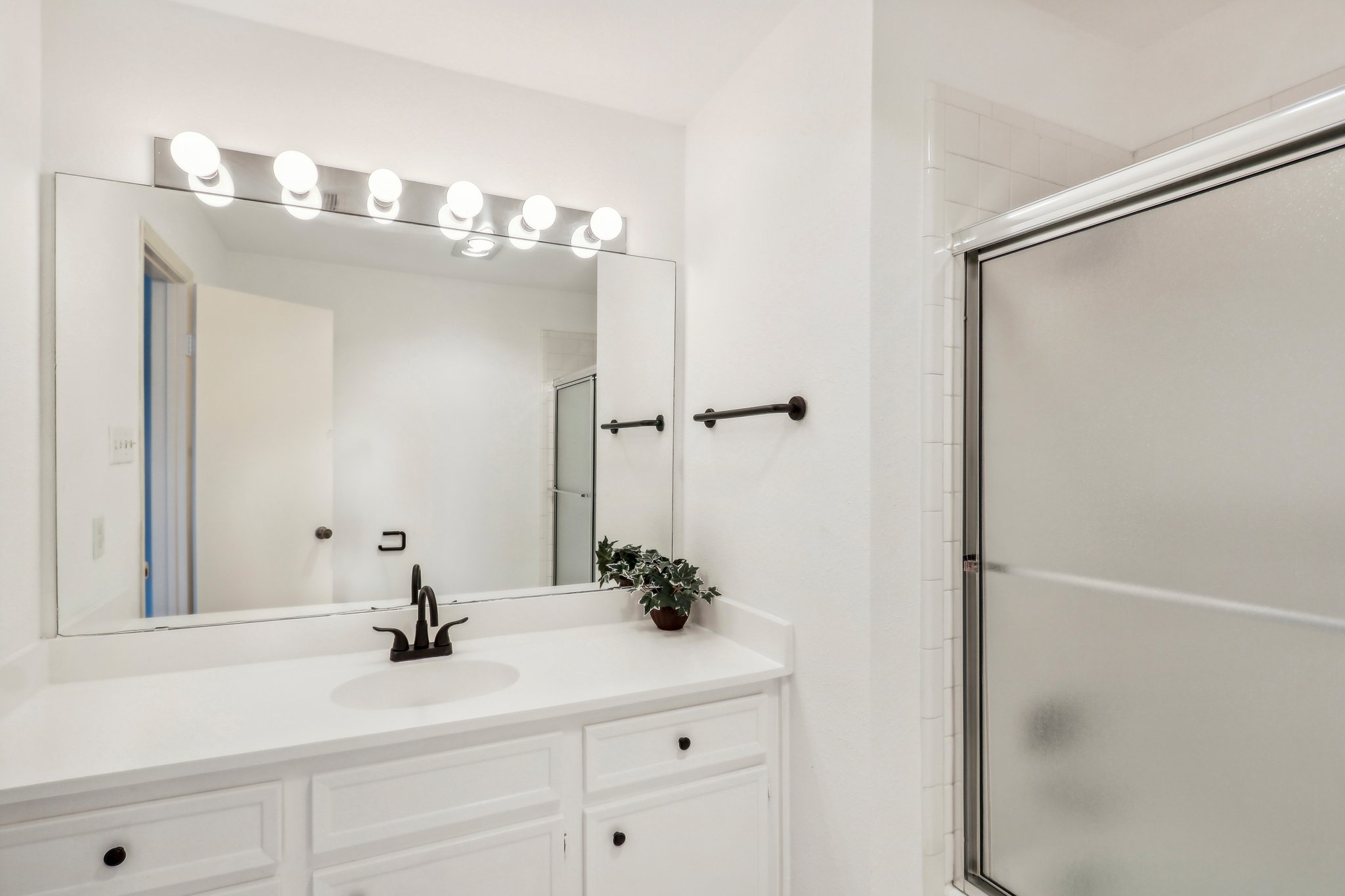 S Braeswood Blvd 56-036.jpg