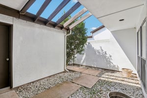 S Braeswood Blvd 56-003.jpg