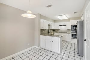 S Braeswood Blvd 56-018.jpg