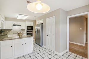 S Braeswood Blvd 56-019.jpg