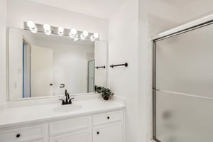 S Braeswood Blvd 56-036.jpg