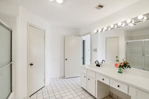 S Braeswood Blvd 56-041.jpg