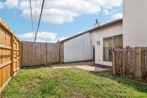 S Braeswood Blvd 56-045.jpg