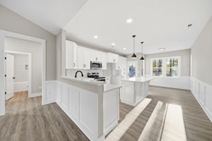 Kitchen/Dining Area