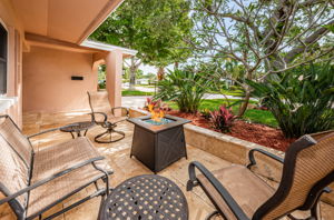 Travertine paved front patio