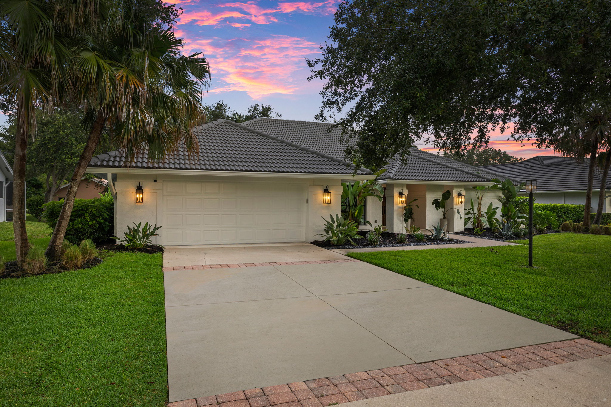 Front Exterior 3 - r