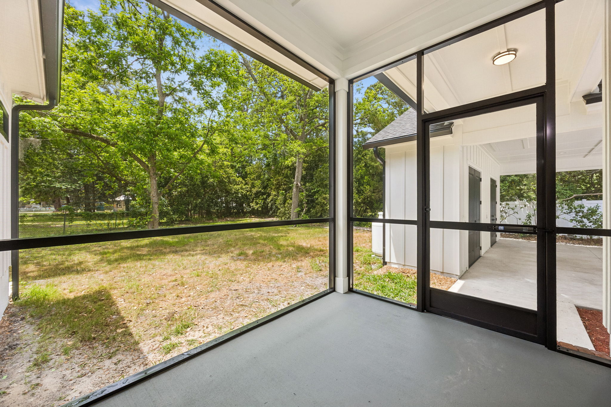 Screened-in Porch