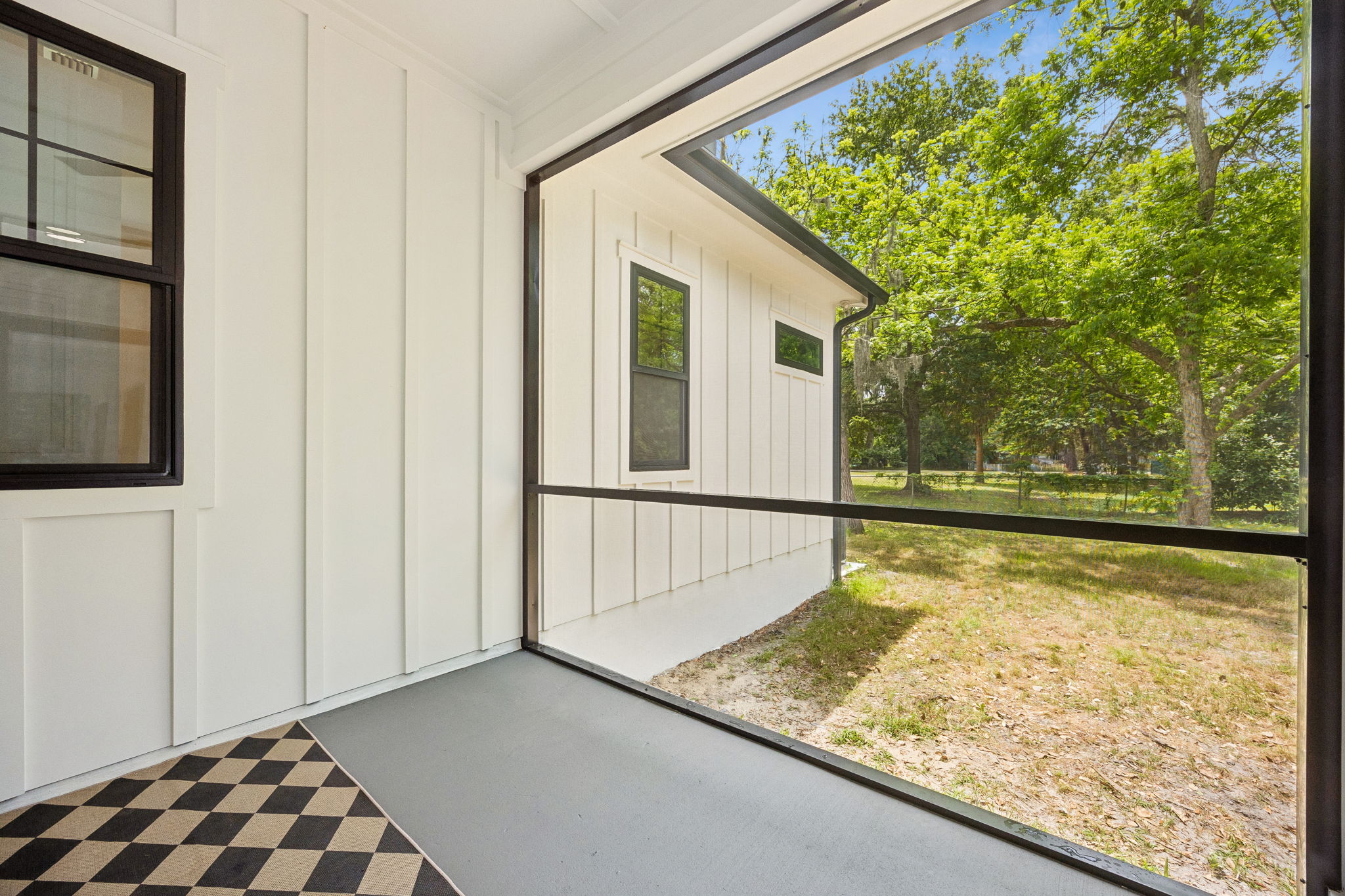 Screened-in Porch