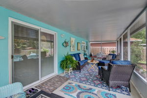 Screened-in Porch