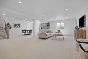  Photo 48