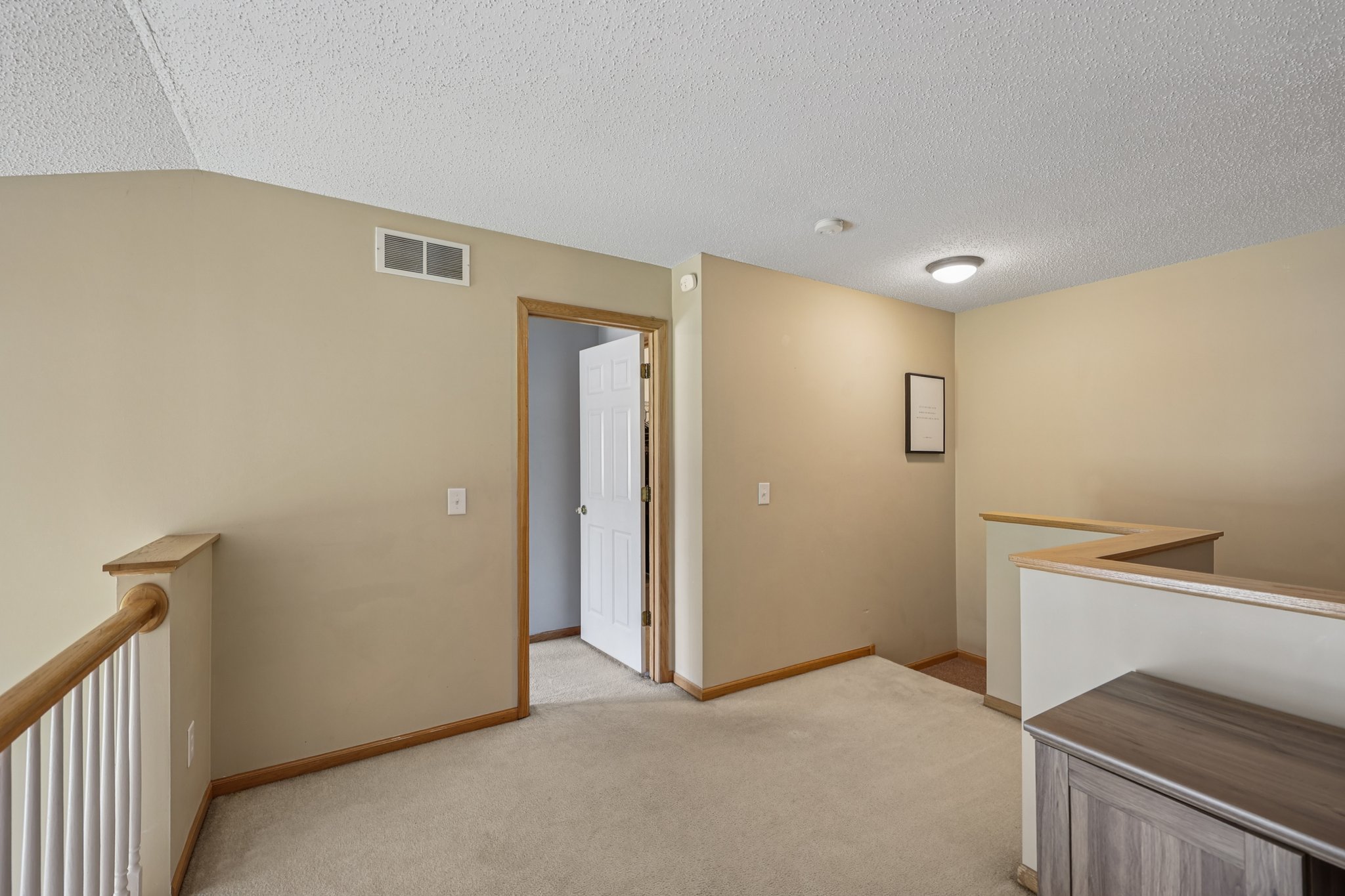 Lambert Ave NE-S1409-030.jpg