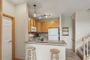 Lambert Ave NE-S1409-011.jpg