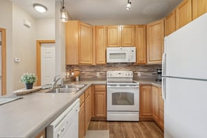 Lambert Ave NE-S1409-013.jpg