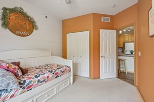 Lambert Ave NE-S1409-024.jpg