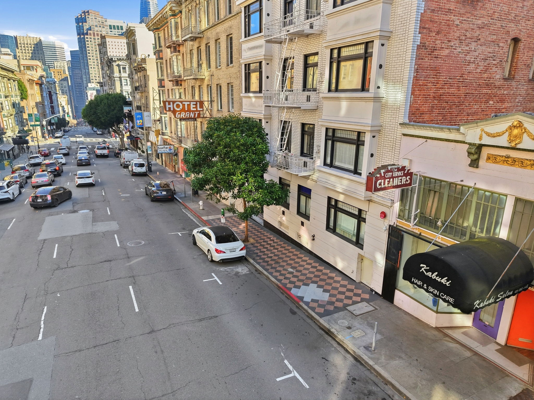 005_F8_AERIAL_767-771 Bush St