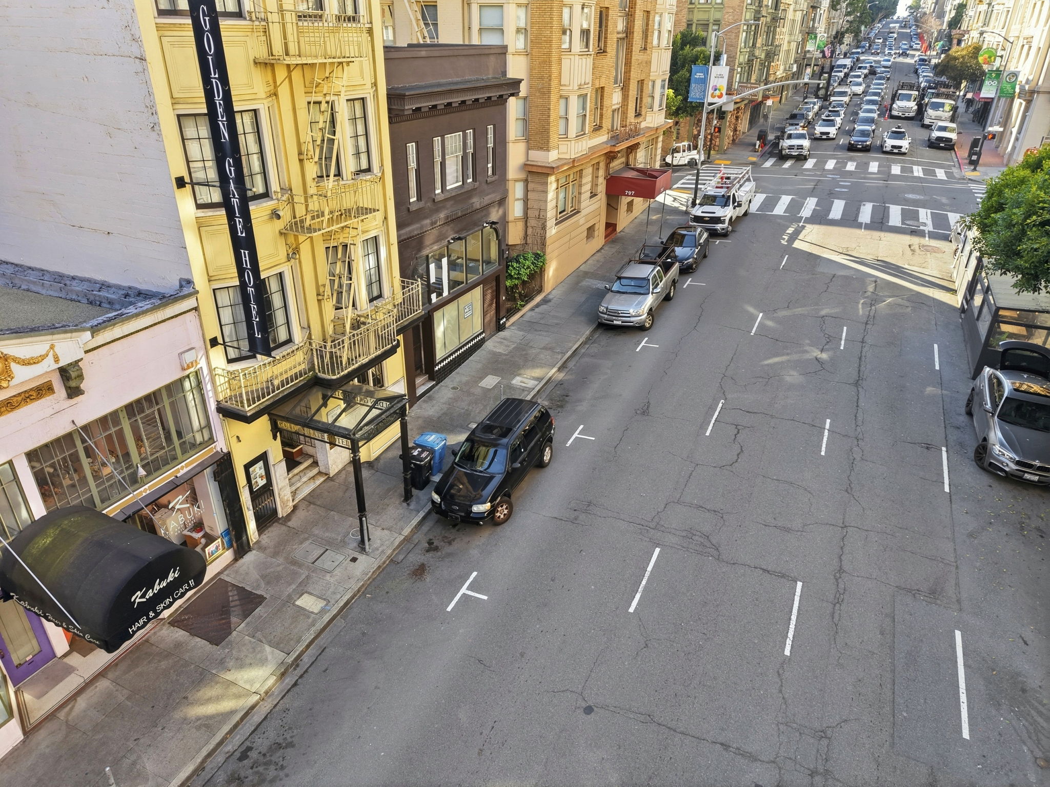 006_F8_AERIAL_767-771 Bush St