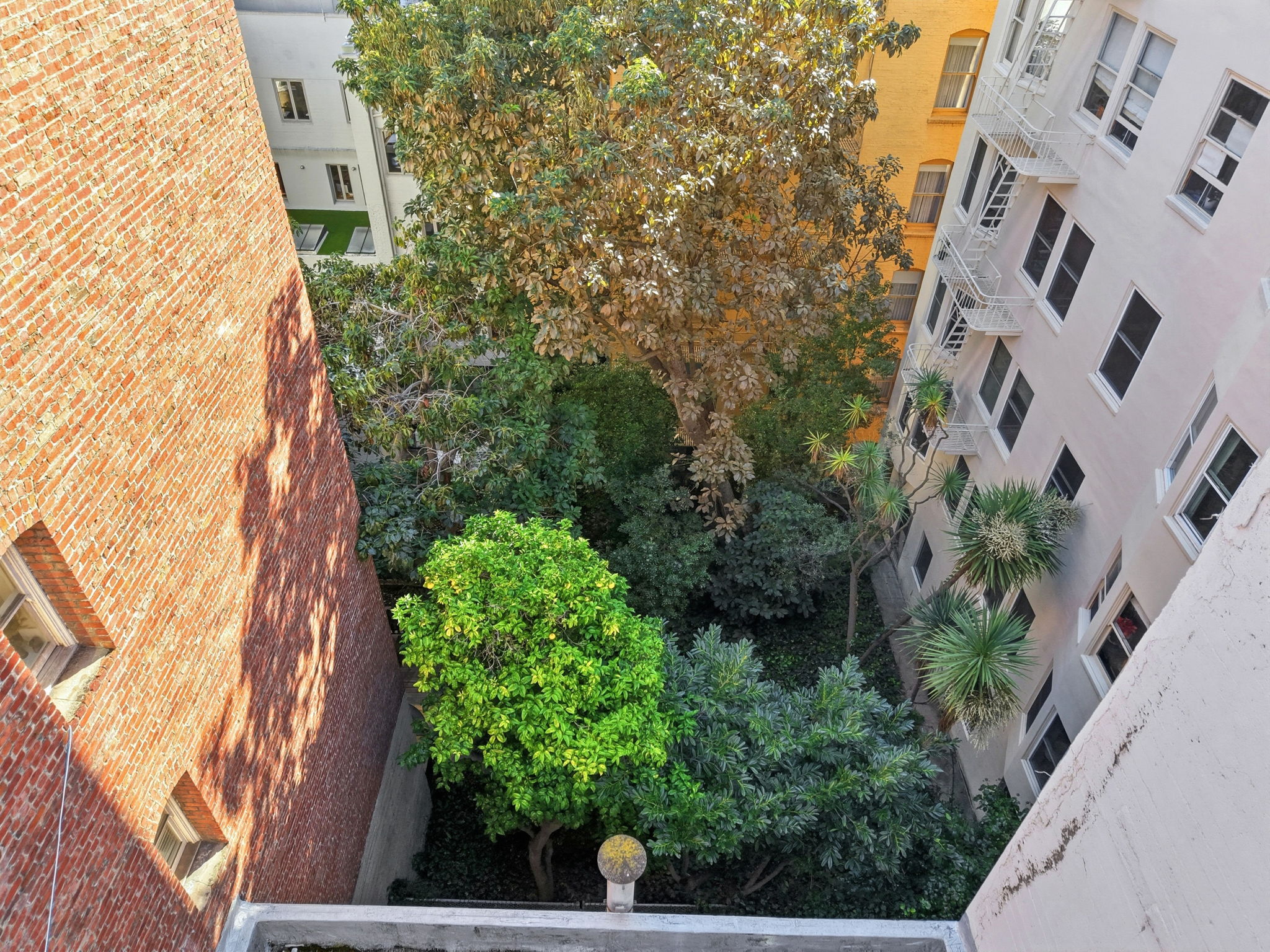 007_F8_AERIAL_767-771 Bush St