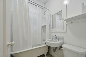 033_F8_767-771 Bush St San