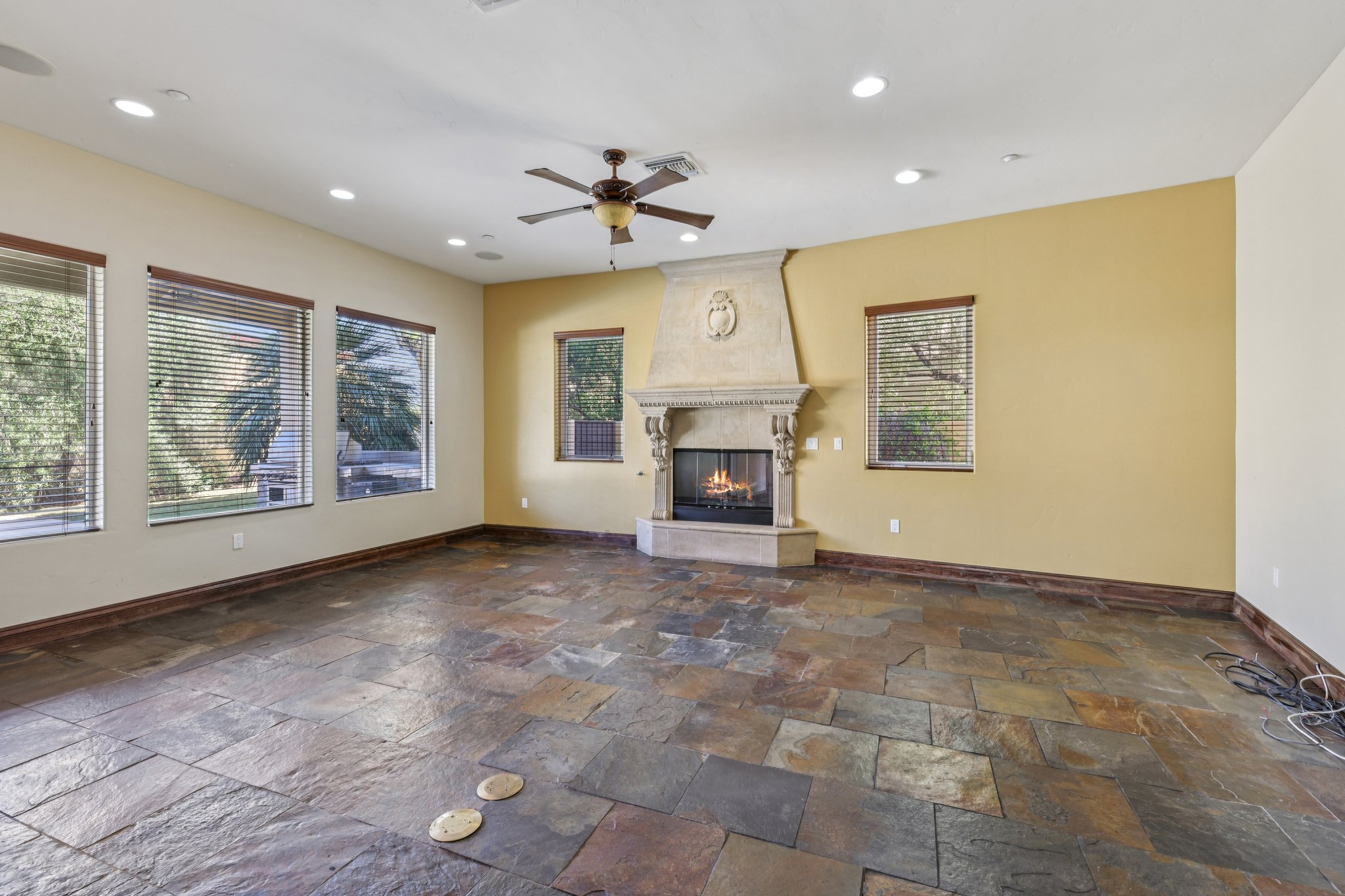 Dibasio Ct-S2603-022.jpg