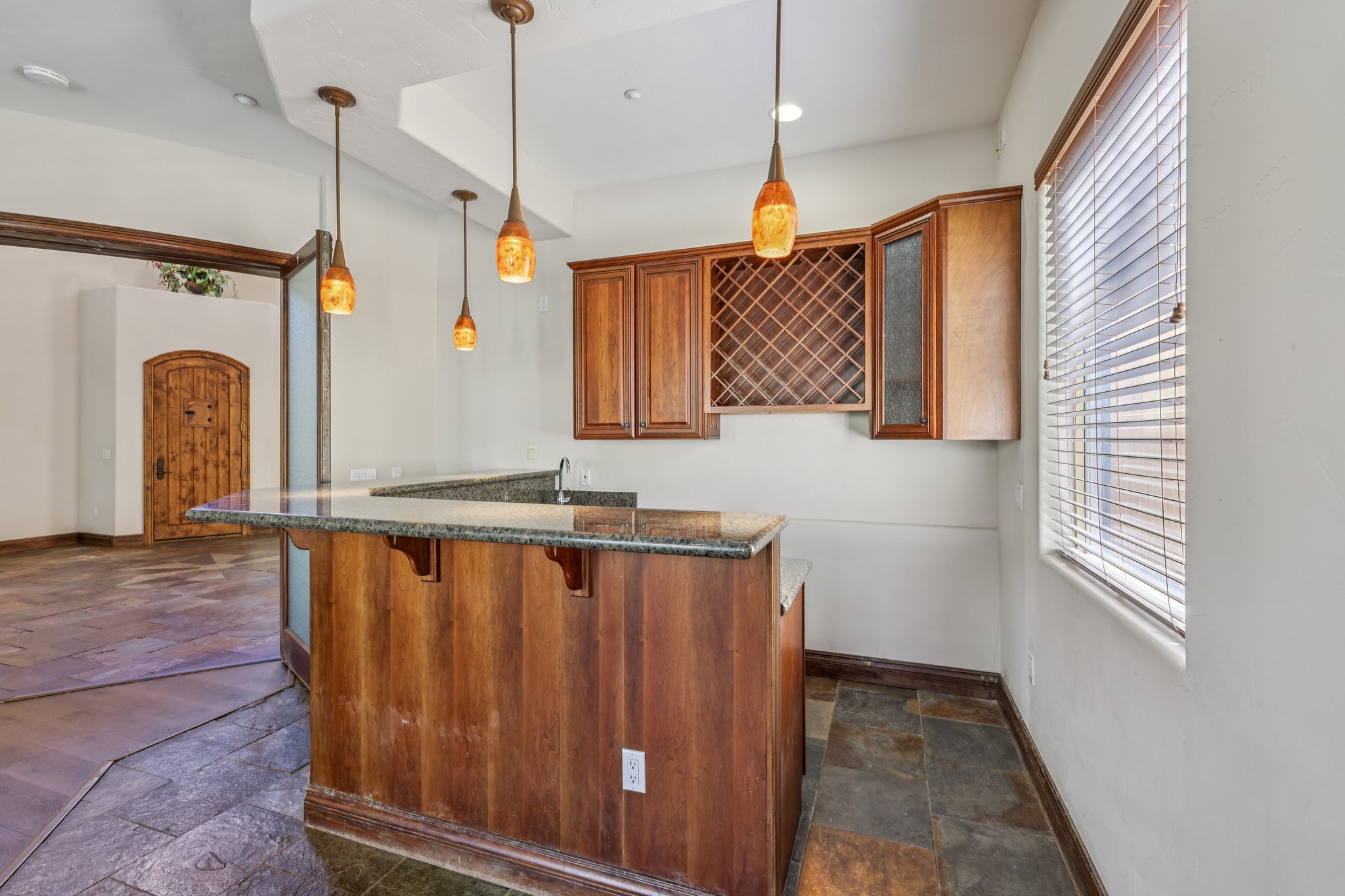 Dibasio Ct-S2603-029.jpg