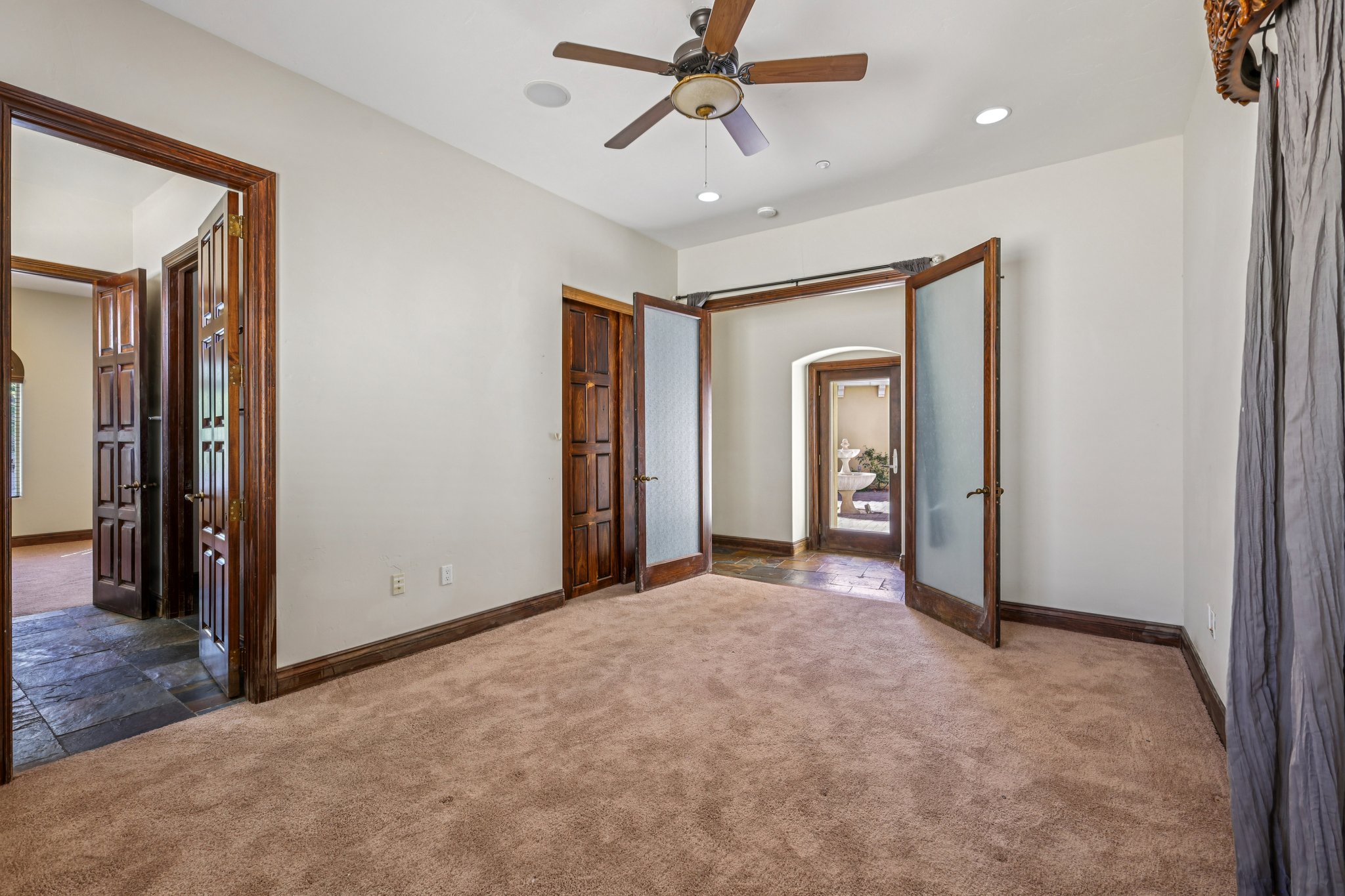 Dibasio Ct-S2603-048.jpg