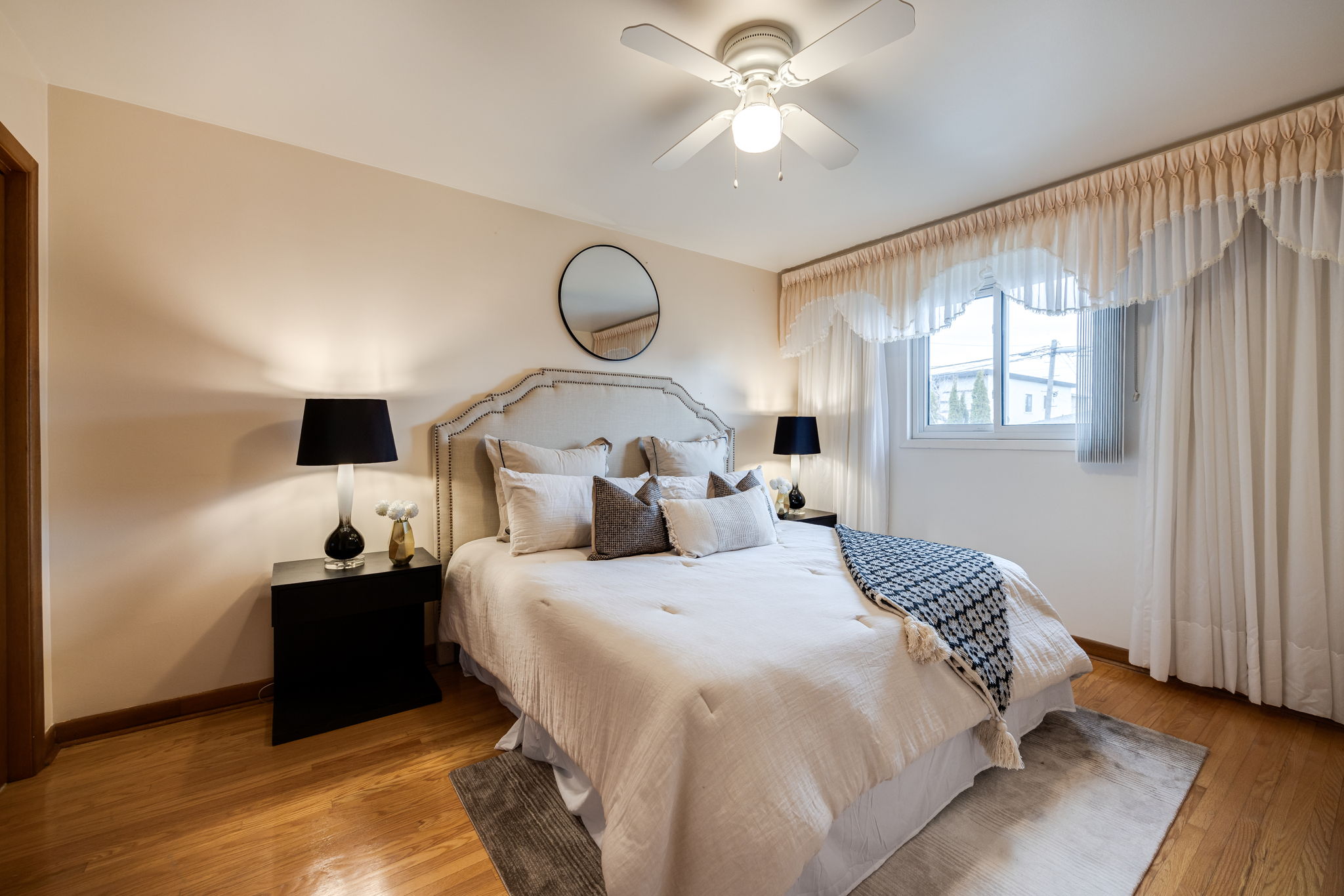 Toronto property showcase — delivered property photograph 23