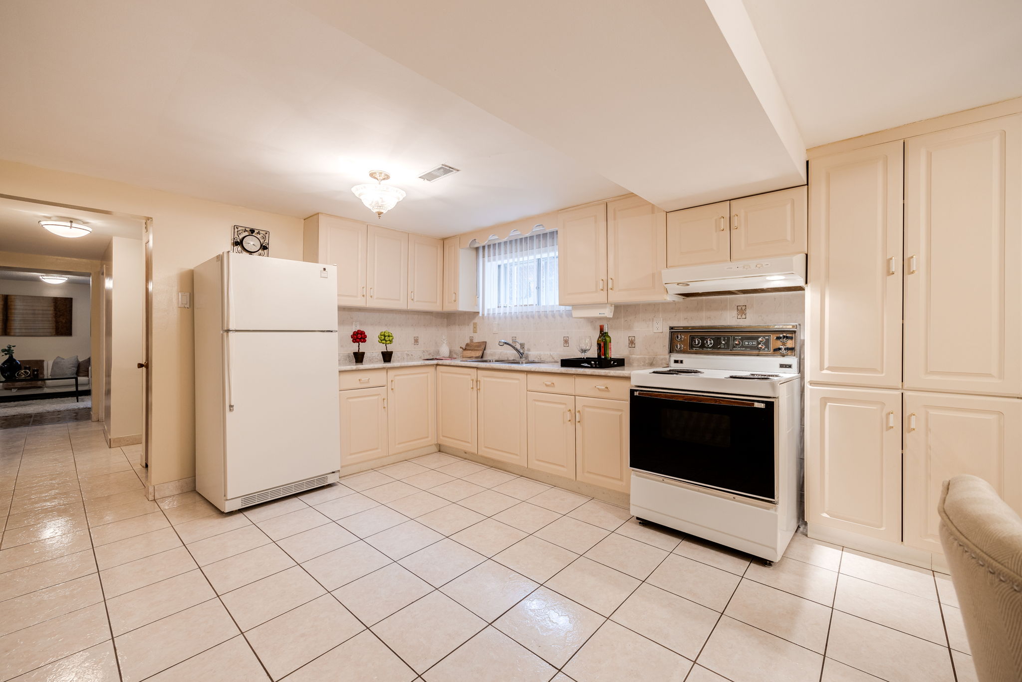 Toronto property showcase — delivered property photograph 29