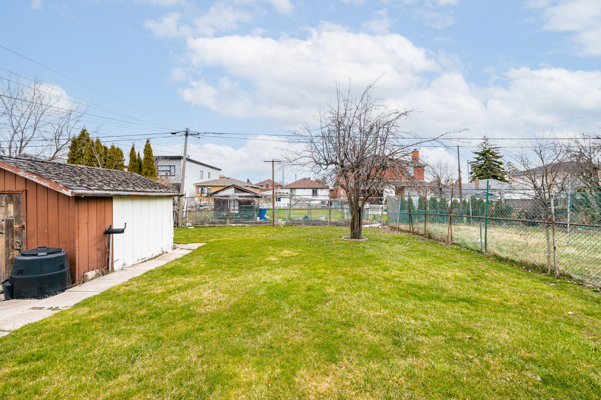 Toronto property showcase — delivered property photograph 35