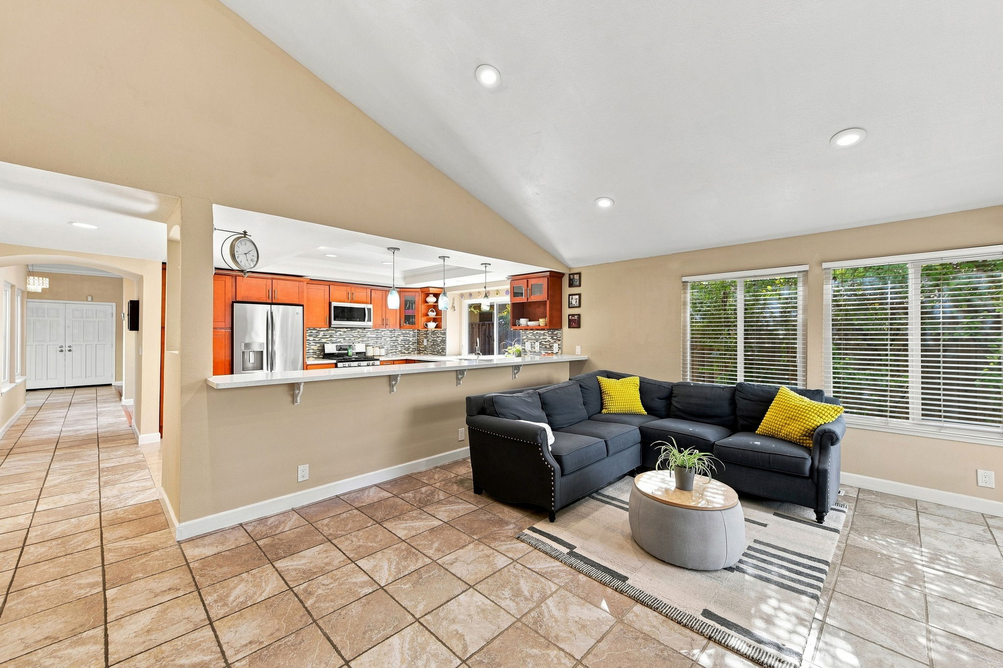 012_F8_767 Portswood Dr