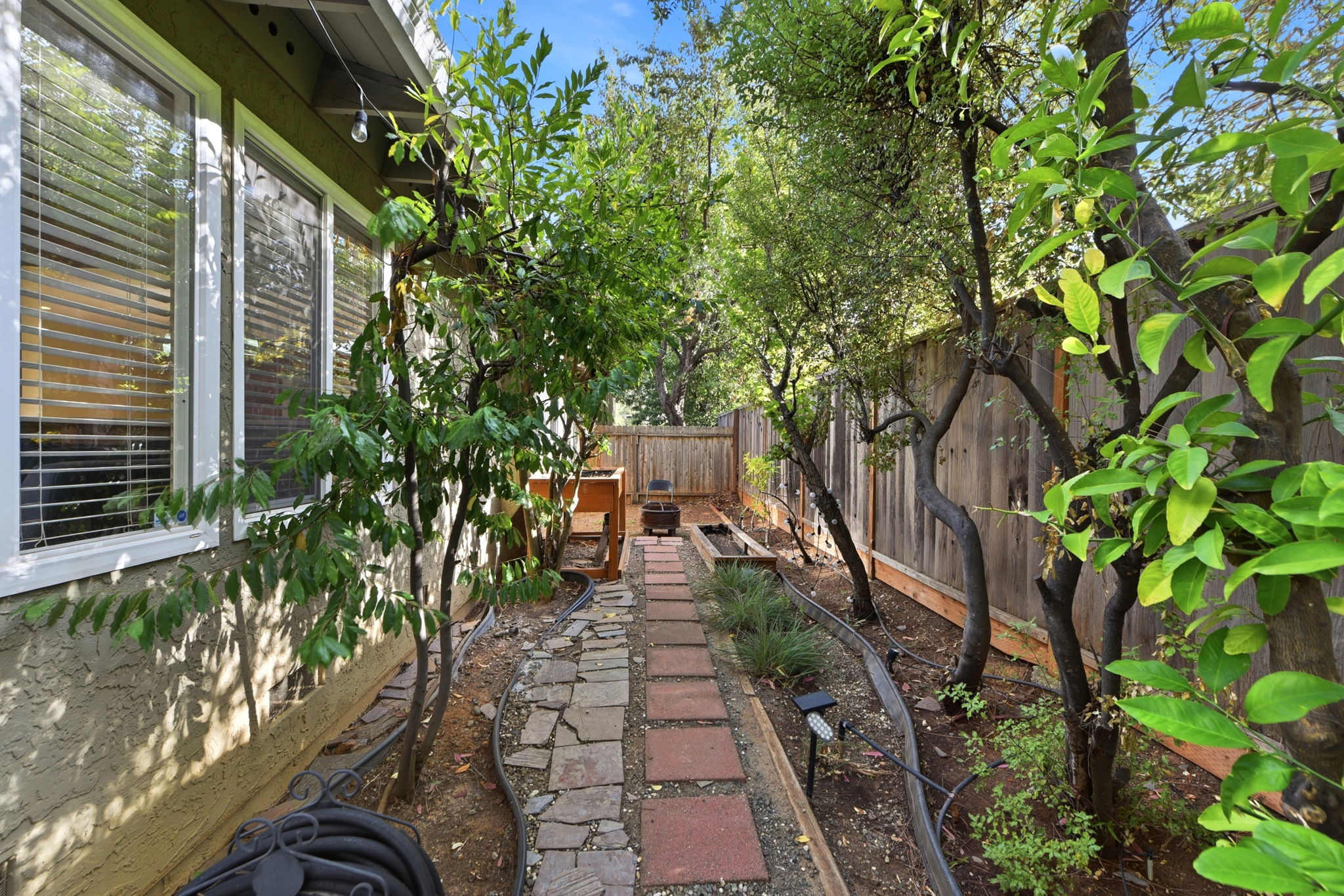 042_F8_767 Portswood Dr