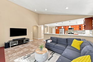 011_F8_767 Portswood Dr