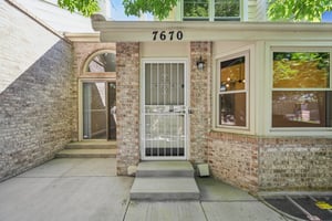 S Cove Cir-006.jpg