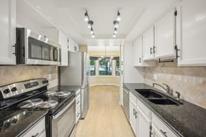 S Cove Cir-021.jpg