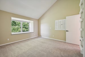 S Cove Cir-027.jpg