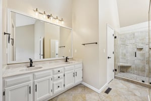 S Cove Cir-034.jpg