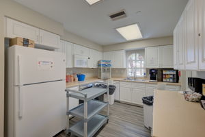 Village Walk Amenities - SRQ-9