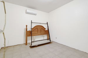  Photo 50