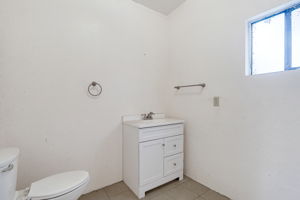  Photo 52