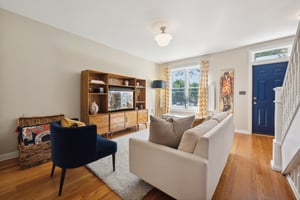 Hardwood Floors w/ Radiant Heat Throughout