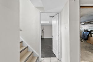  Photo 35