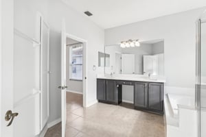 Autumn Glen Dr-016.jpg