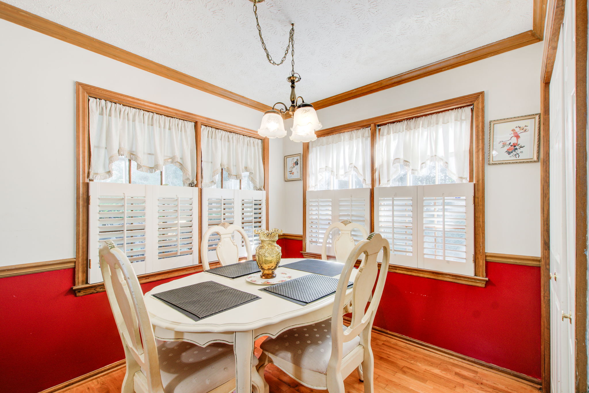11 Breakfast Area